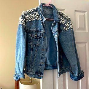 Adorable pearl embellished Jena jacket!